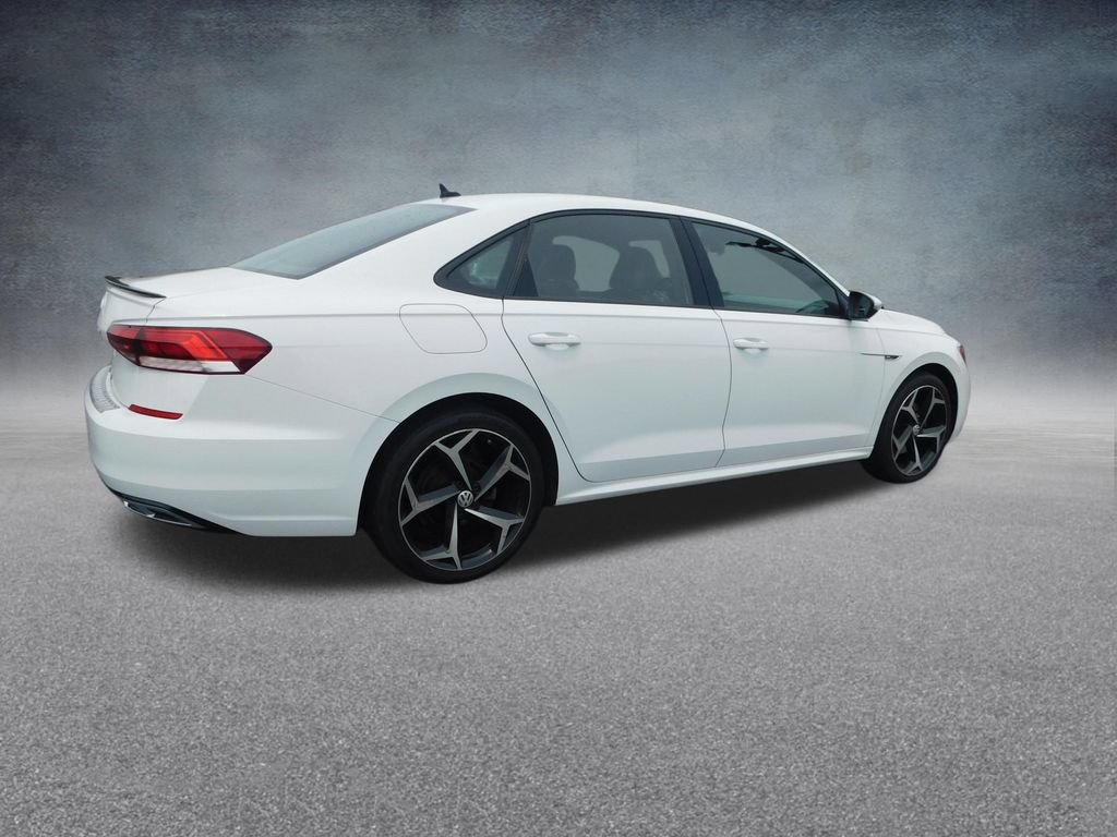 Used 2021 Volkswagen Passat 2.0T R-Line FWD image 3