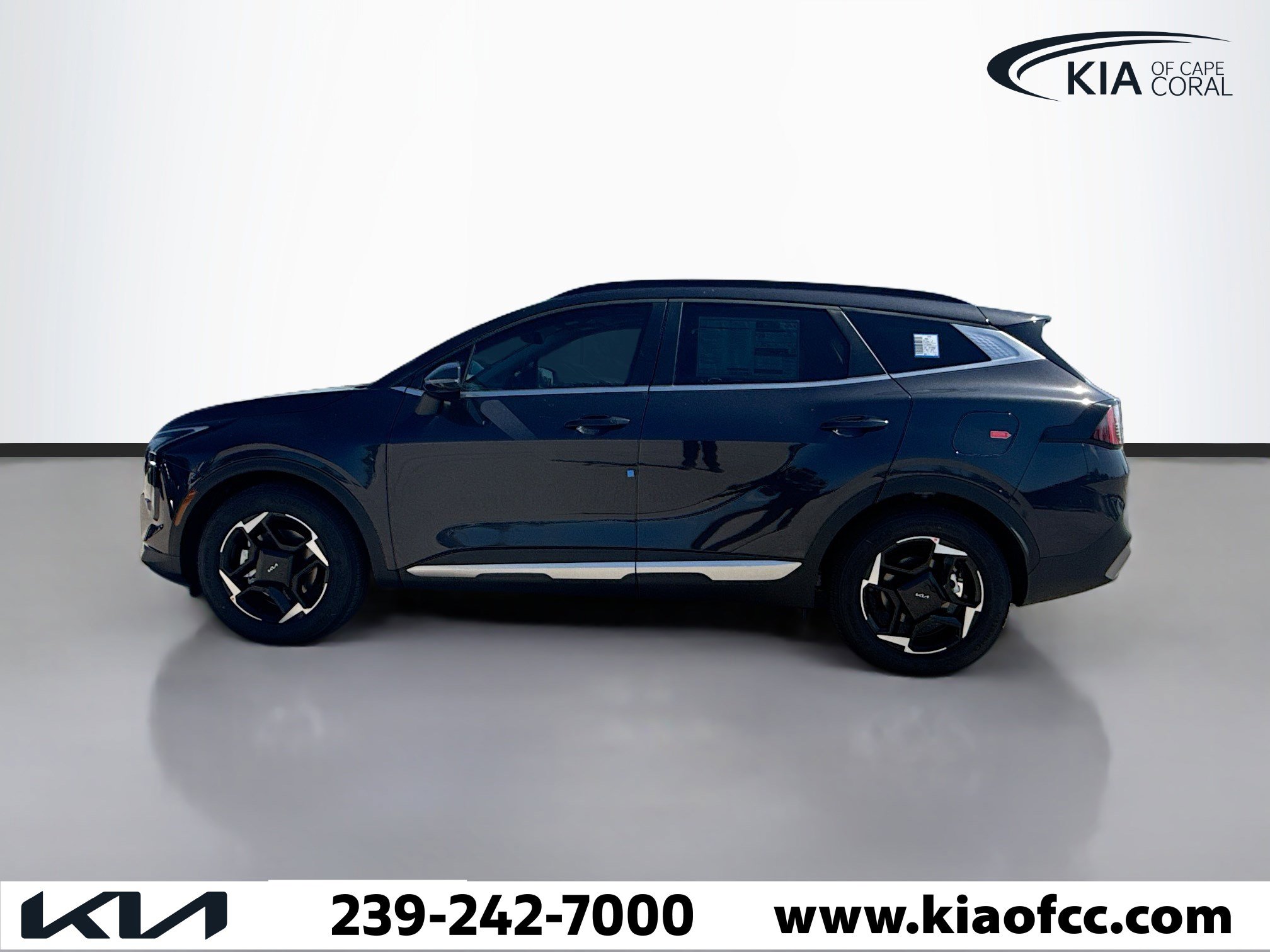 New 2026 Kia Sportage EX image 2