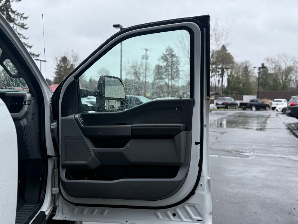 Used 2024 Ford F350 XLT image 19
