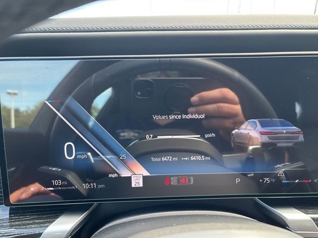 Used 2025 BMW 760i xDrive w/ Executive Package AWD/4WD image 12