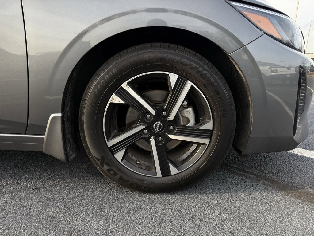 Used 2024 Nissan Sentra SV image 32