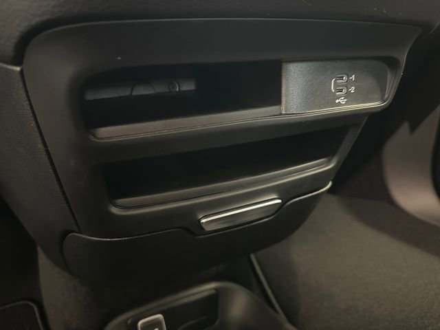 New 2027 Chrysler Pacifica Select FWD image 34