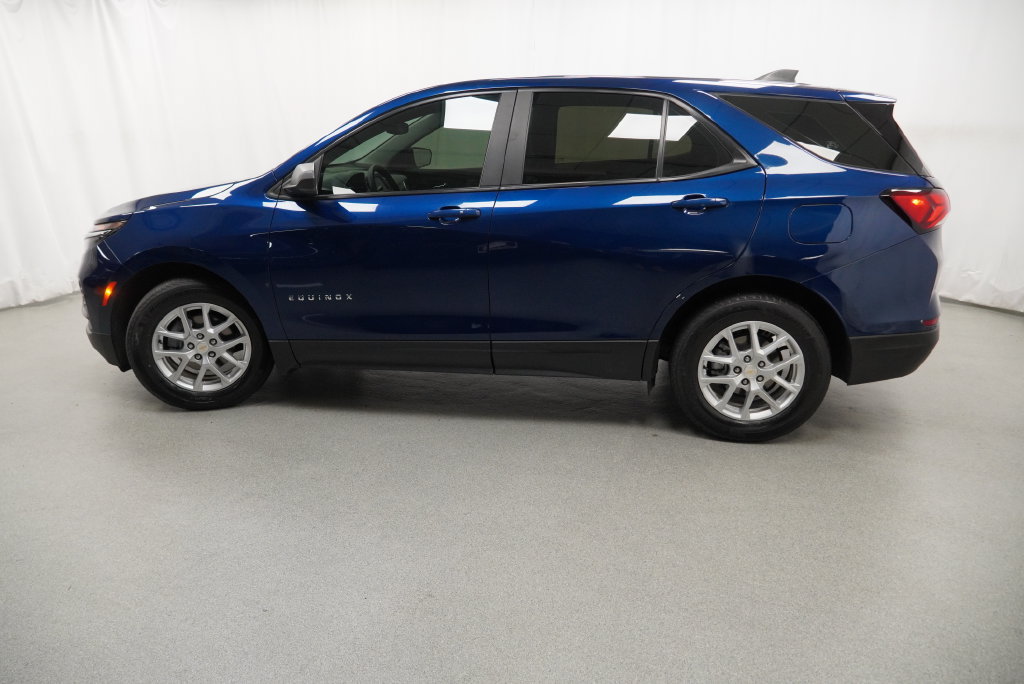 Certified 2022 Chevrolet Equinox LS FWD image 41