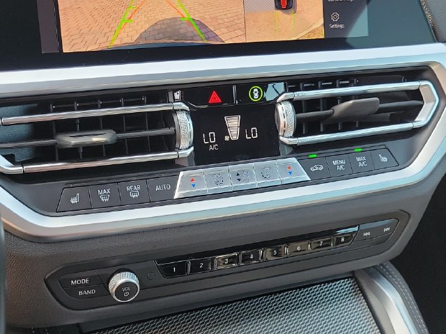 Used 2023 BMW M440i Convertible w/ Premium Package RWD image 25