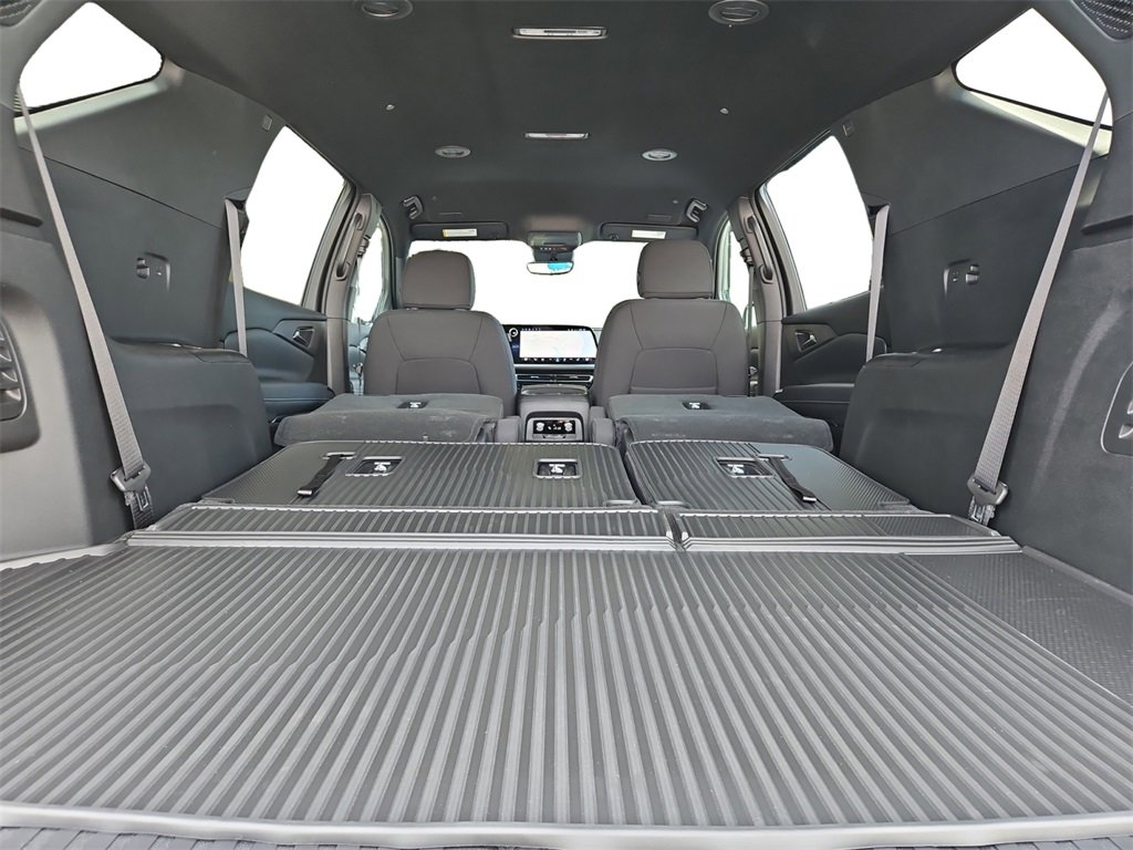 New 2026 Chevrolet Traverse LT w/ Midnight/Sport Edition image 31