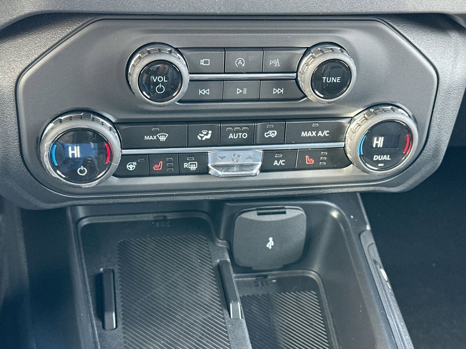 New 2025 Ford Bronco Outer Banks image 26