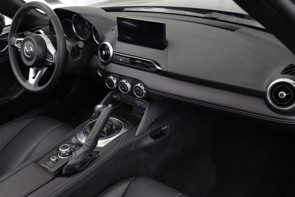 Used 2025 MAZDA MX-5 Miata RF Grand Touring RWD image 19