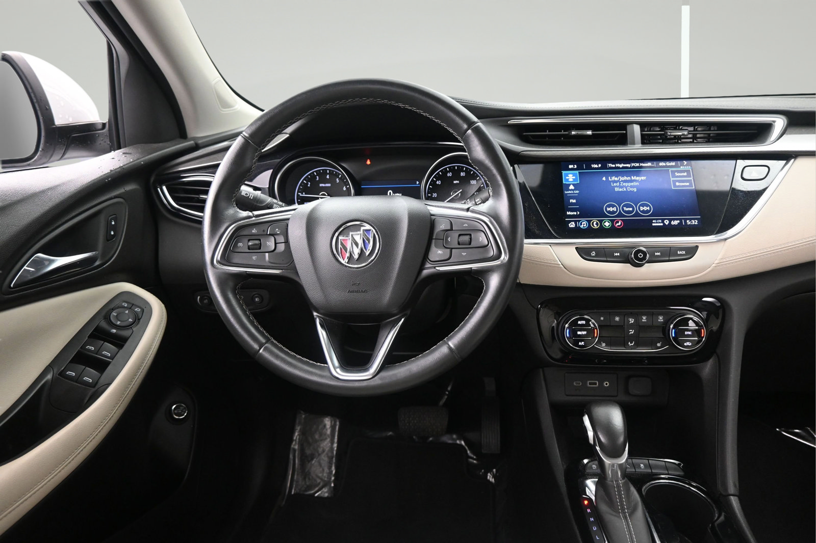 Used 2023 Buick Encore GX Select FWD image 12