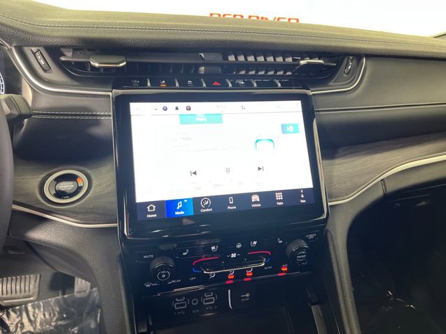 Used 2024 Jeep Grand Cherokee L Limited w/ Luxury Tech Group II AWD/4WD image 19