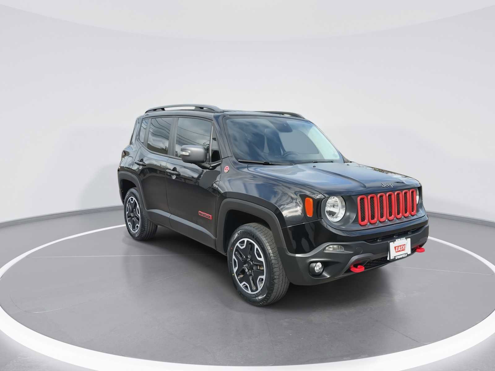 Used 2015 Jeep Renegade Trailhawk w/ Popular Equipment Group AWD/4WD image 2