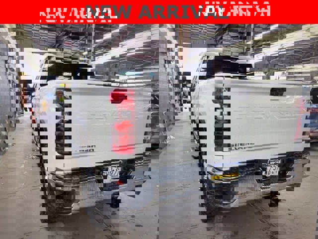 Used 2023 Chevrolet Silverado 2500 LT w/ Convenience Package image 6