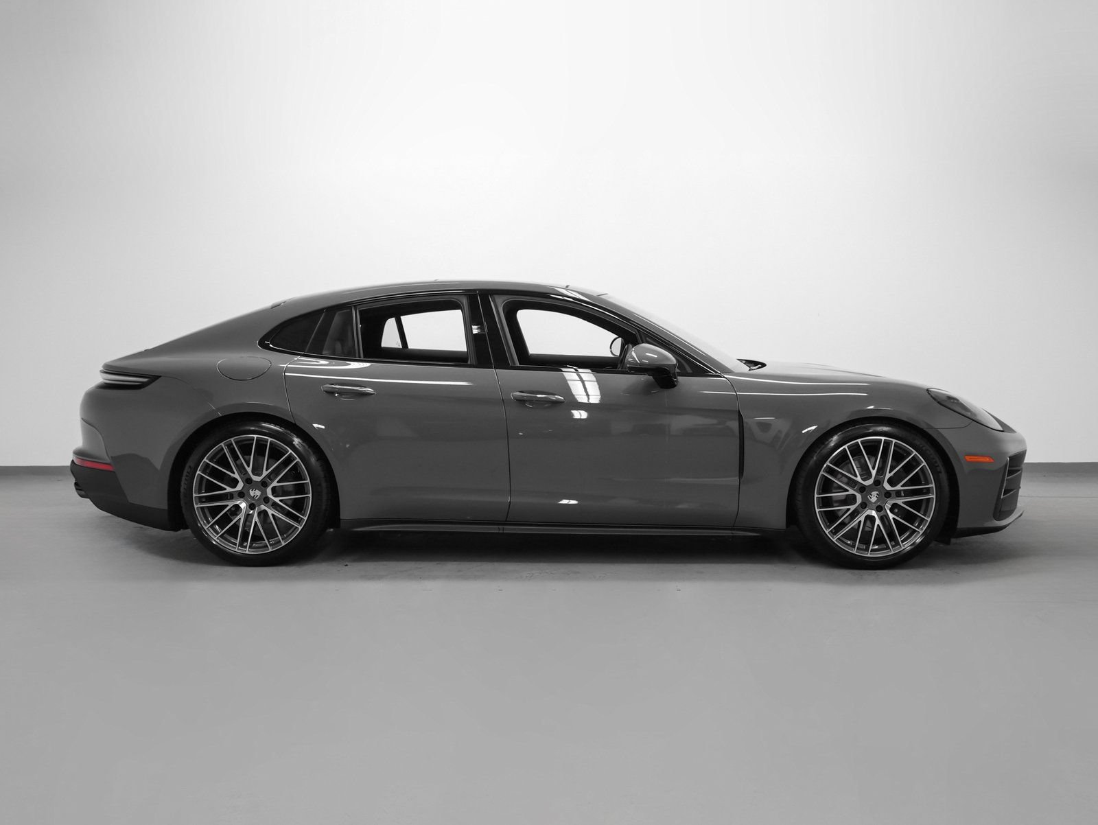 New 2026 Porsche Panamera 4 AWD/4WD image 13