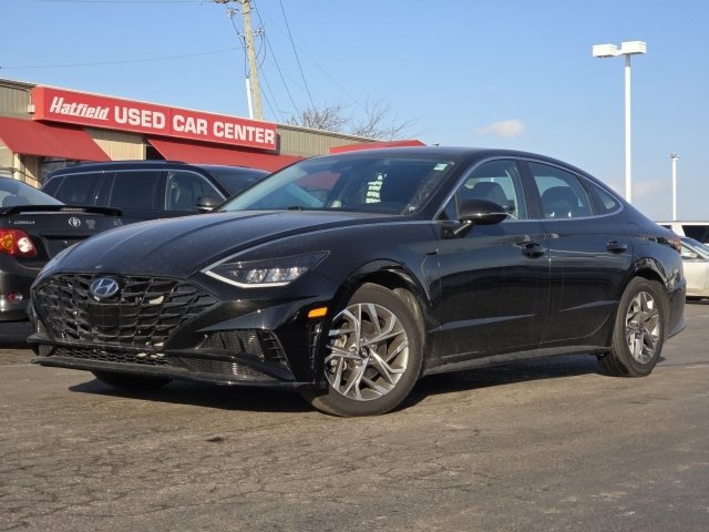 Used 2023 Hyundai Sonata SEL image 2