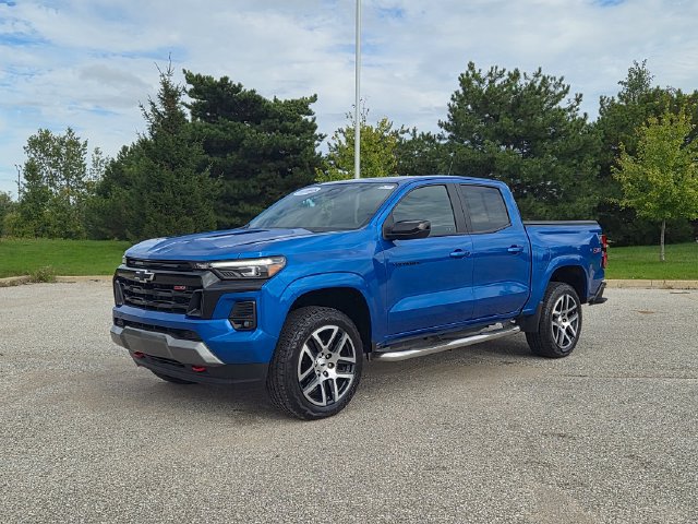 Used 2023 Chevrolet Colorado Z71 w/ Z71 Convenience Package 2
