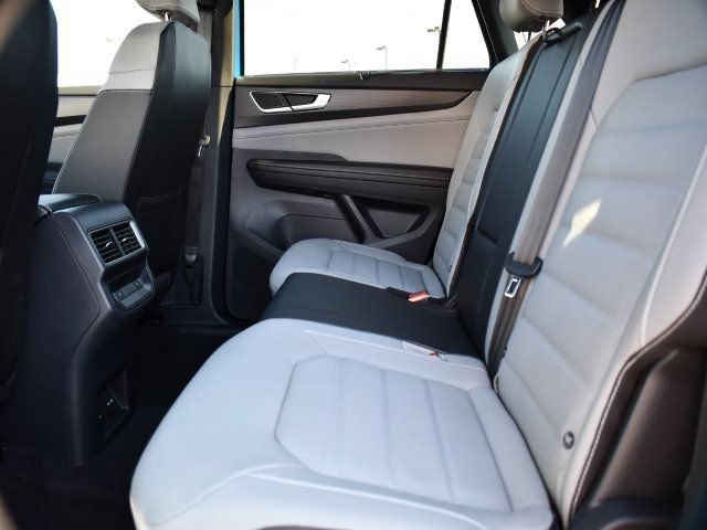 New 2025 Volkswagen Atlas Cross Sport SEL AWD/4WD image 17