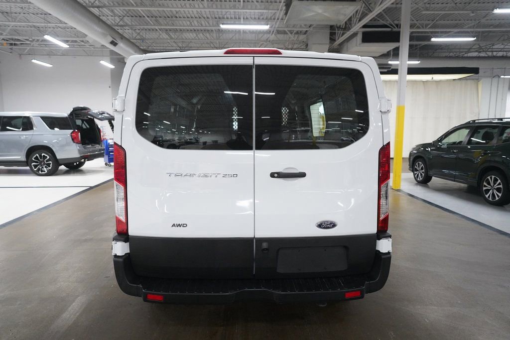 Used 2024 Ford Transit 250 Low Roof AWD w/ Exterior Upgrade Package image 25