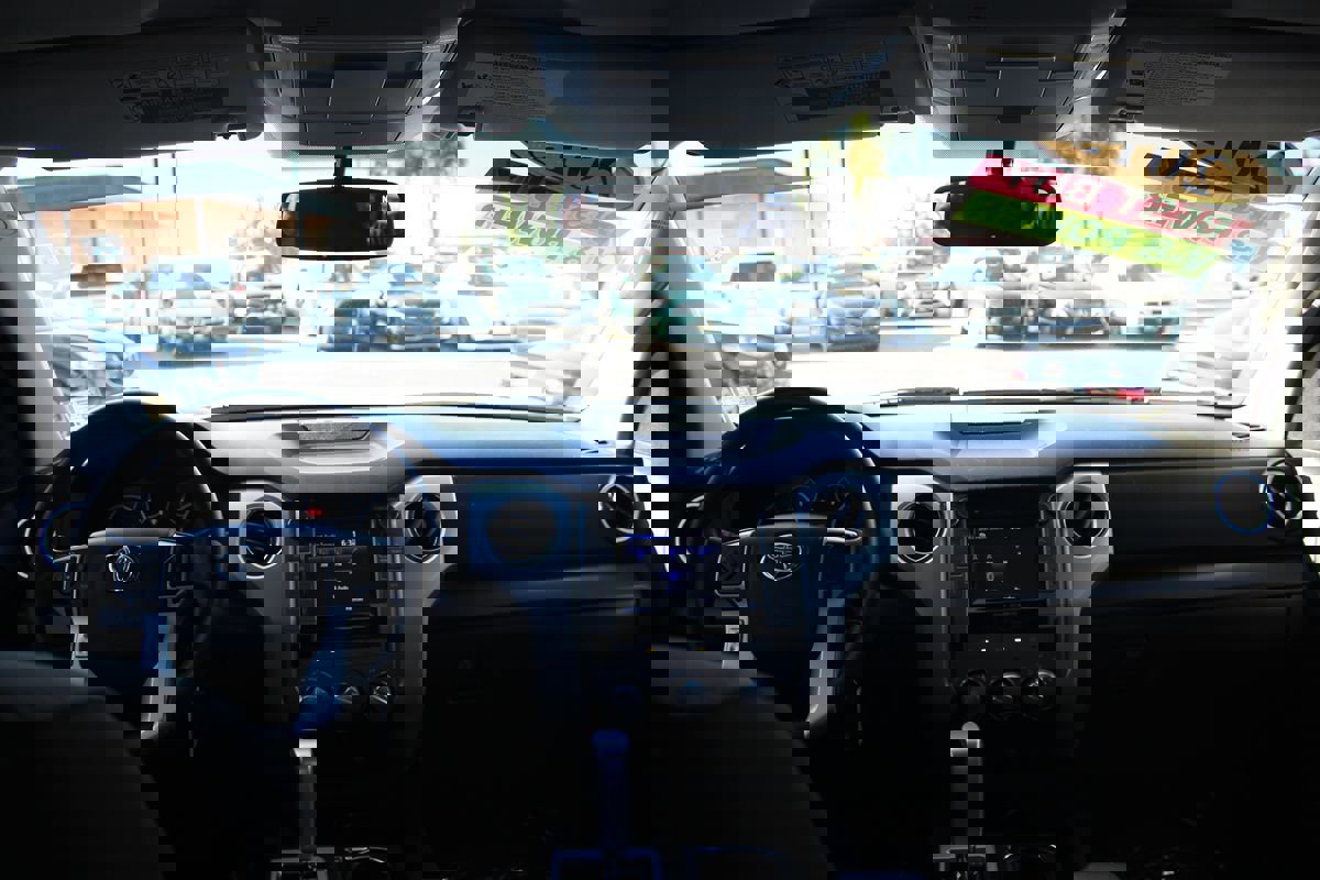 Used 2015 Toyota Tundra SR5 image 27