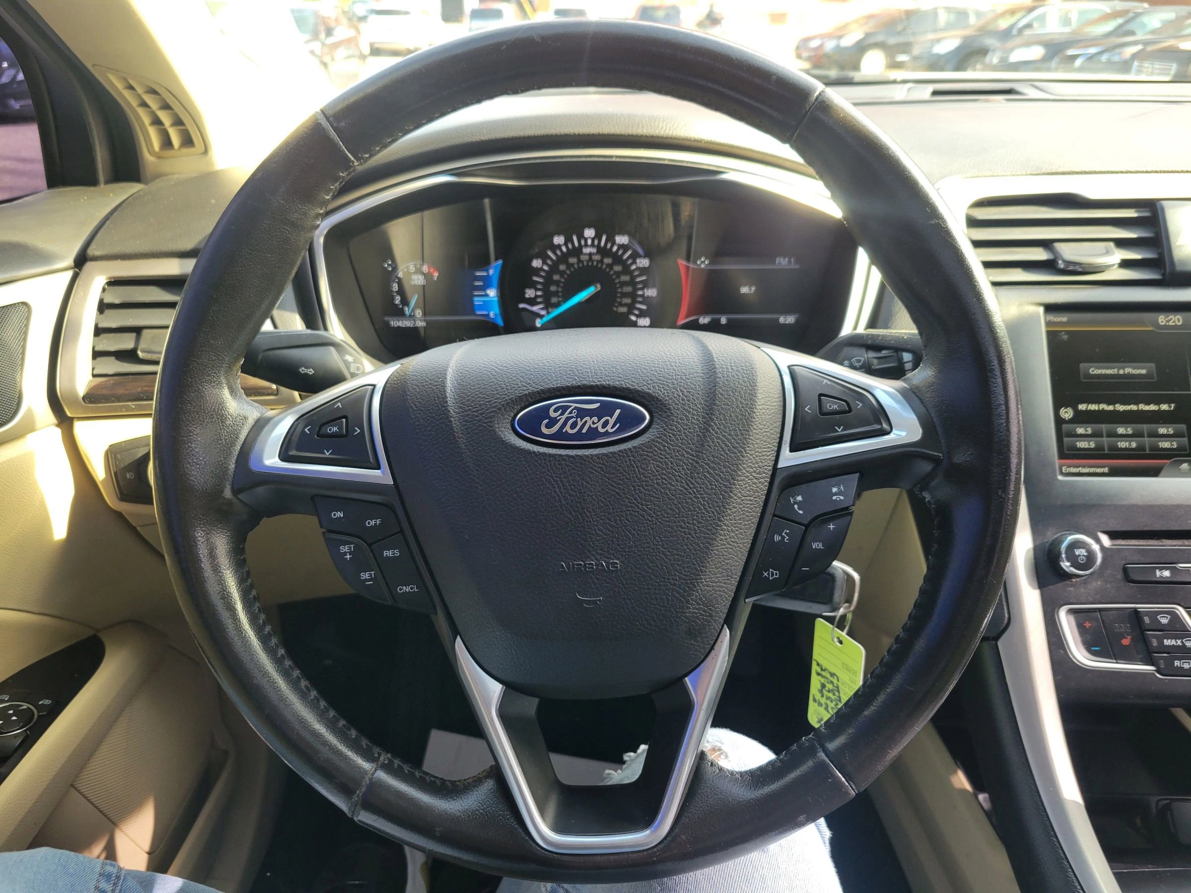 Used 2016 Ford Fusion SE w/ Equipment Group 202A FWD image 13