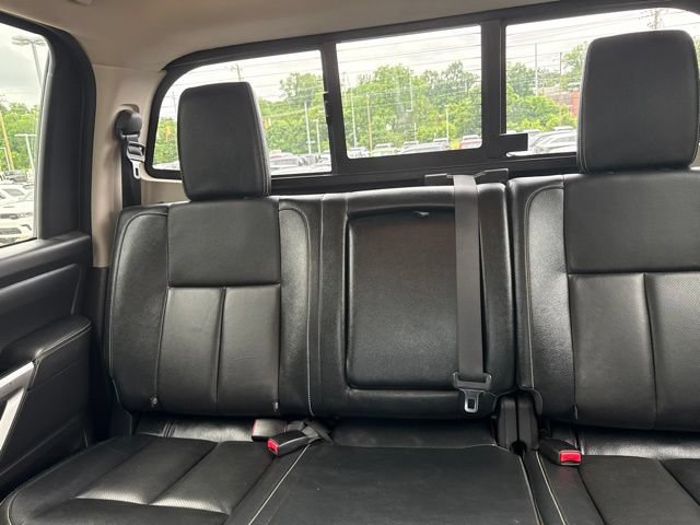 Used 2016 Nissan Titan PRO-4X w/ Pro-4x Convenience Package AWD/4WD image 8