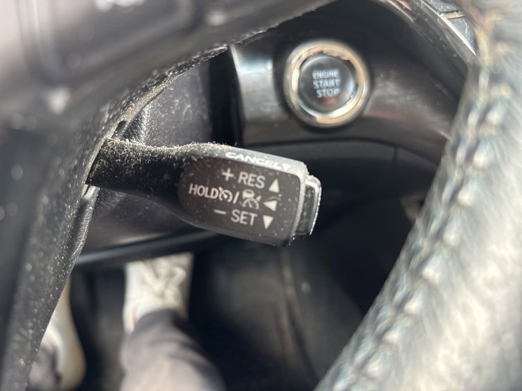 Used 2018 Toyota Avalon XLE w/ All Weather Liner Package image 24