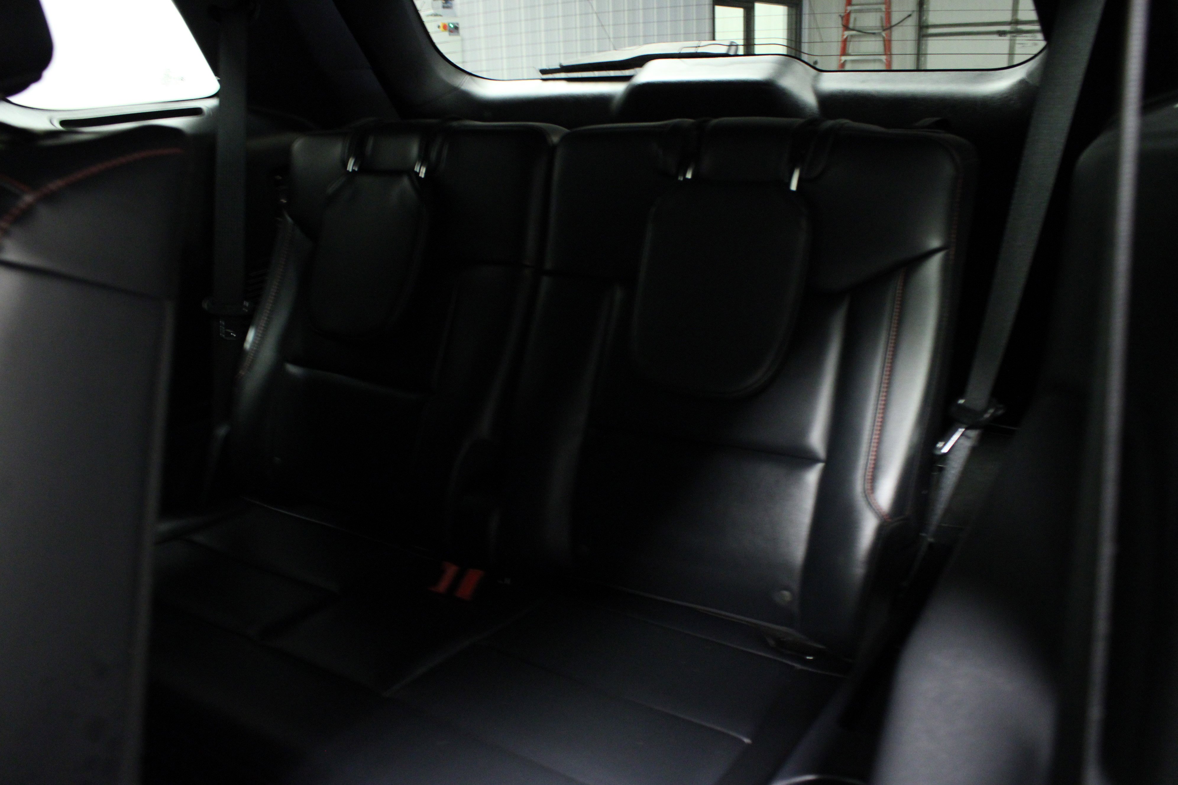 Used 2025 Ford Explorer ST-Line w/ ST-Line Street Pack AWD/4WD image 14