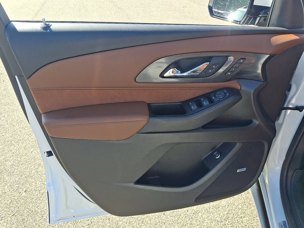 Used 2018 Chevrolet Traverse High Country AWD/4WD image 12