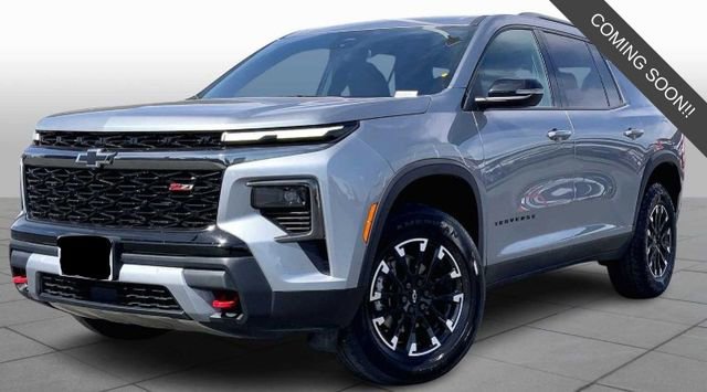 Used 2025 Chevrolet Traverse Z71 image 1