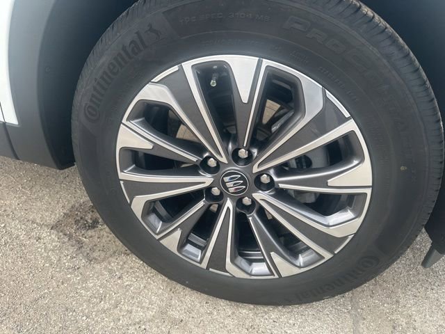 Used 2025 Buick Envision Preferred image 11