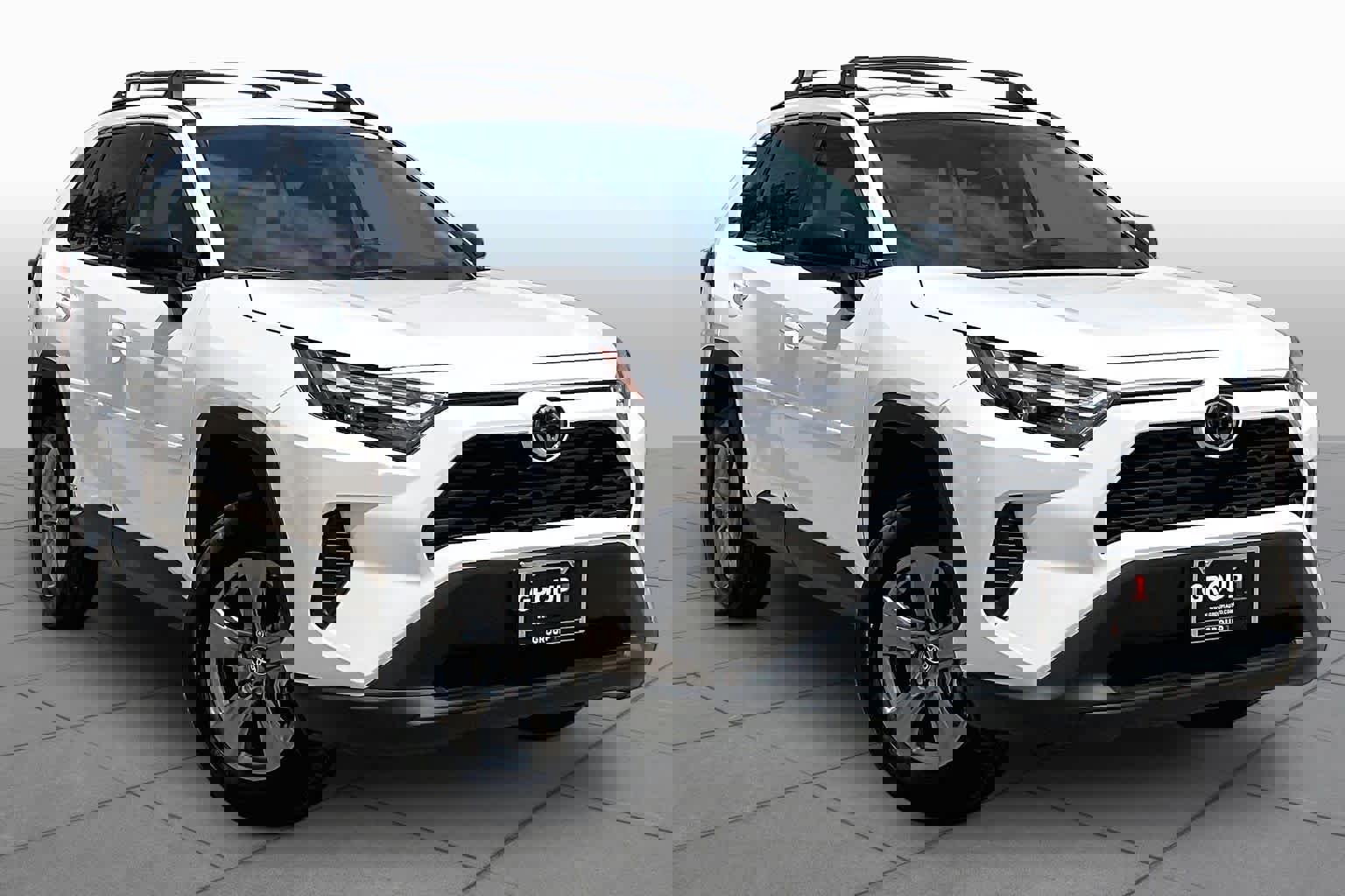 Used 2025 Toyota RAV4 LE AWD/4WD image 3