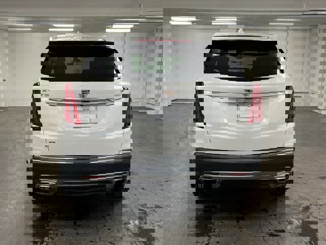 Certified 2022 Cadillac XT5 Premium Luxury w/ Technology Package image 4