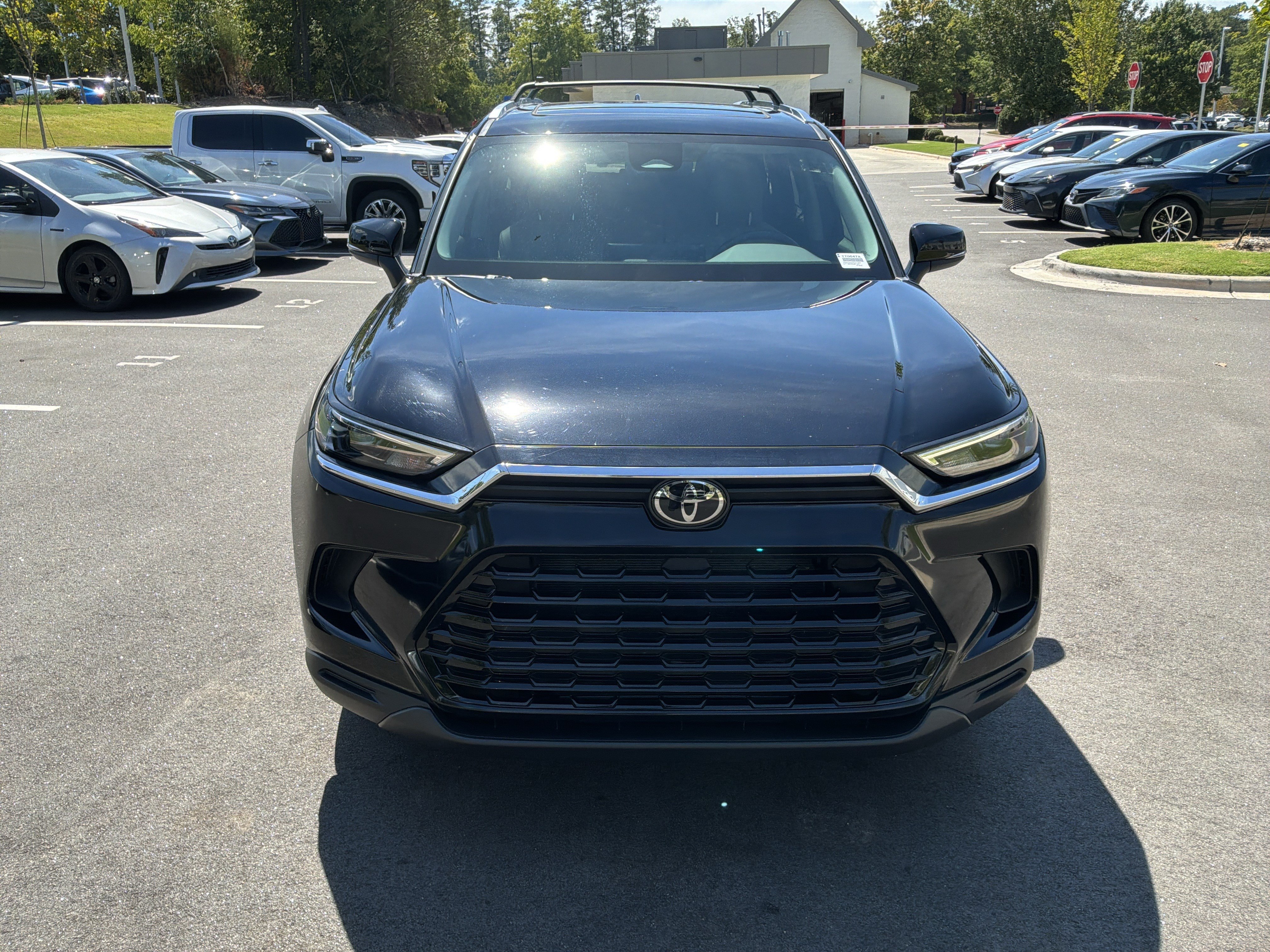 Used 2025 Toyota Grand Highlander FWD image 3