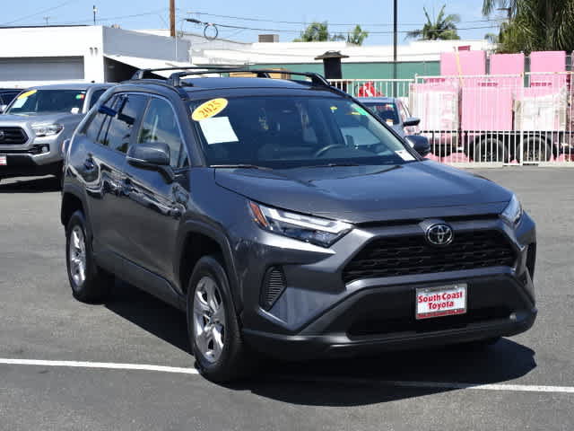 Used 2025 Toyota RAV4 XLE w/ Convenience Package FWD image 2