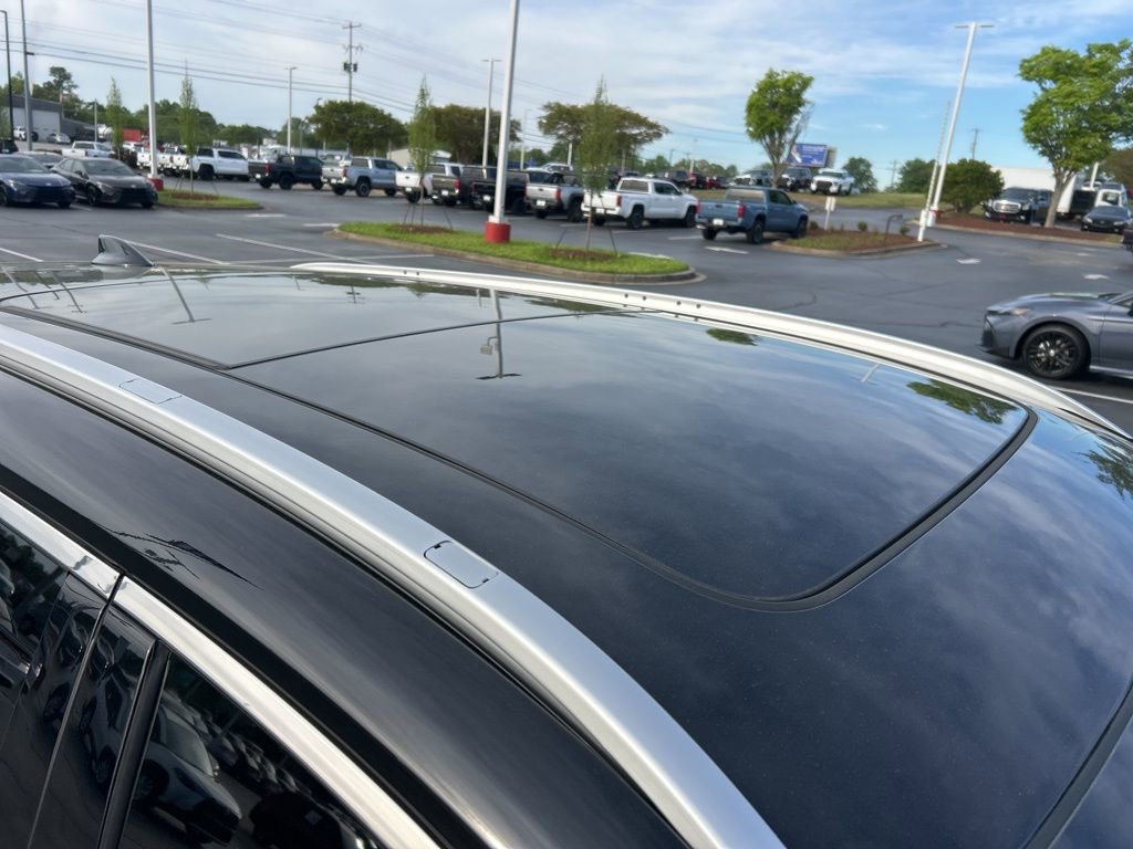 Used 2024 Acura MDX SH-AWD w/ Advance Package image 3