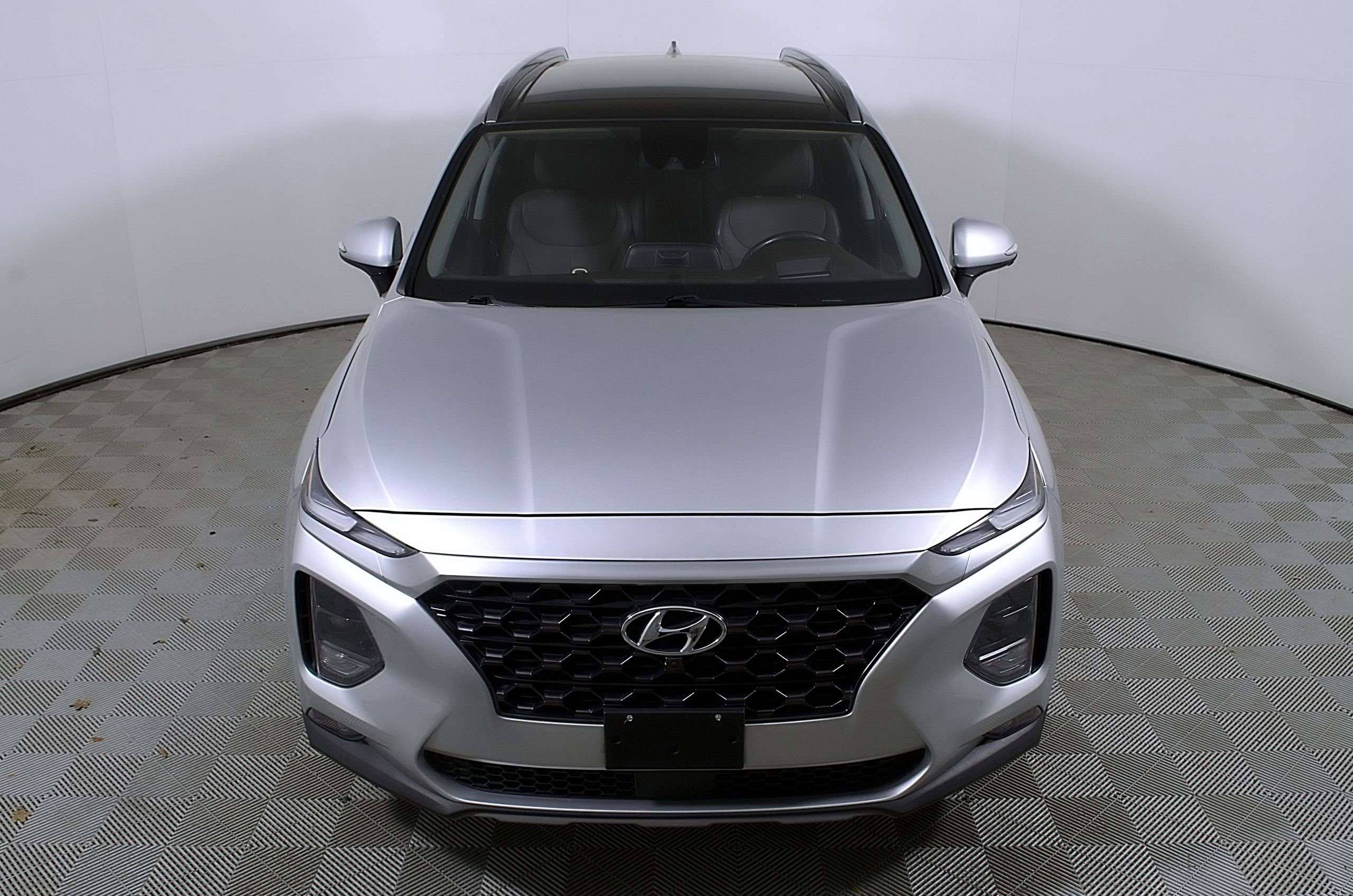 Used 2019 Hyundai Santa Fe FWD image 4