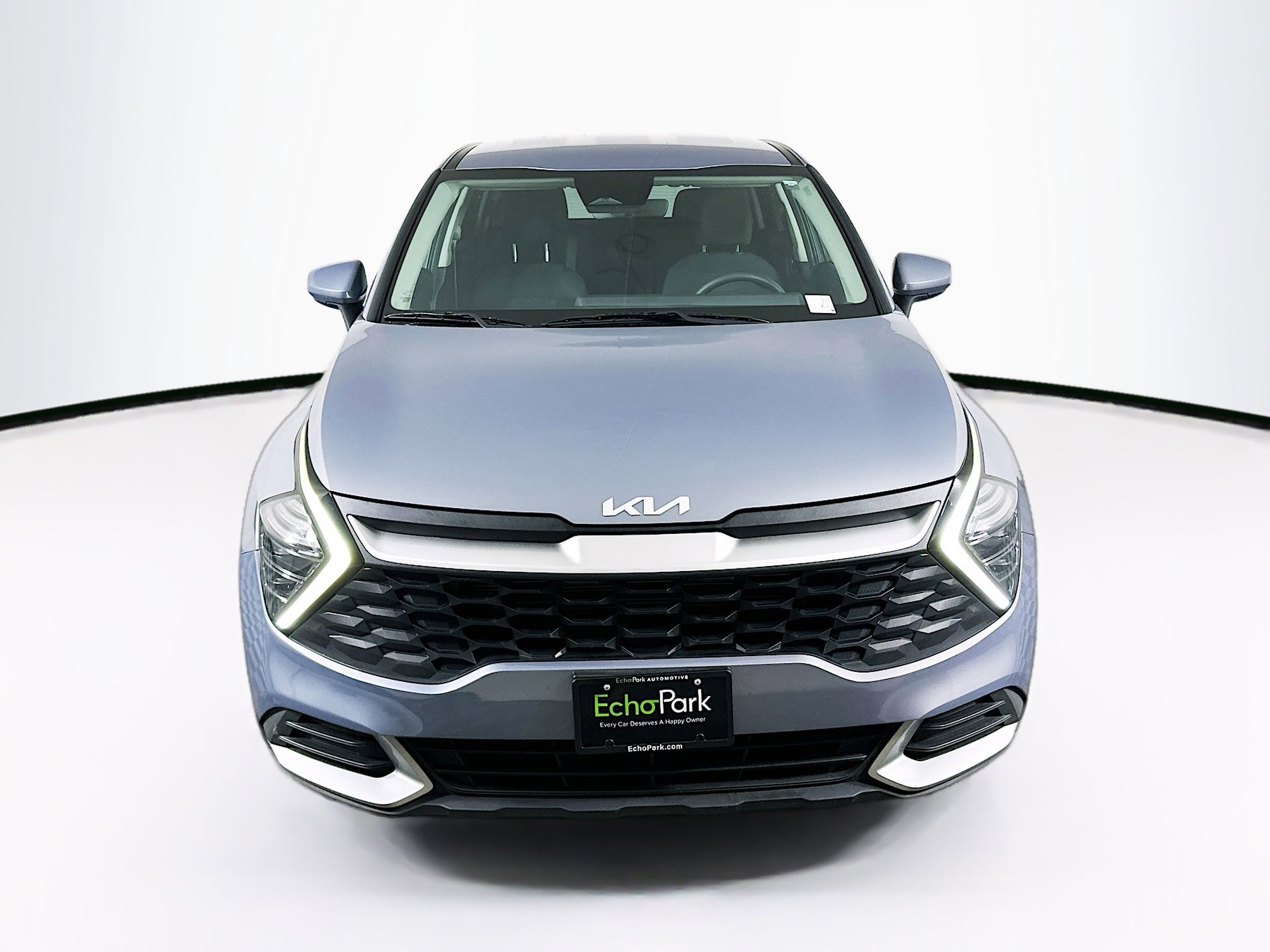 Used 2025 Kia Sportage LX image 2