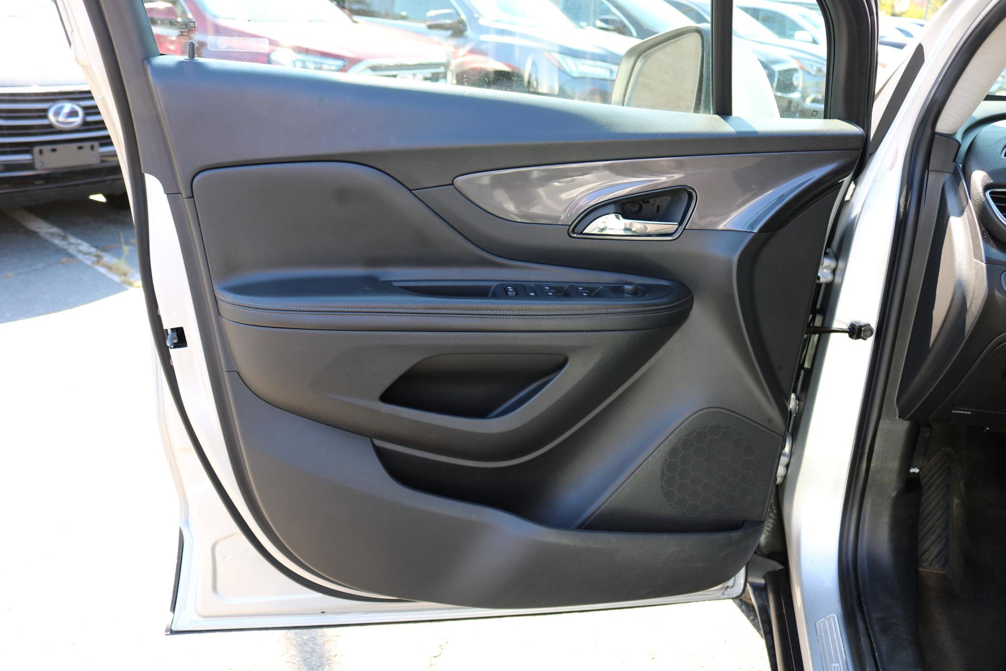 Used 2019 Buick Encore Preferred image 12