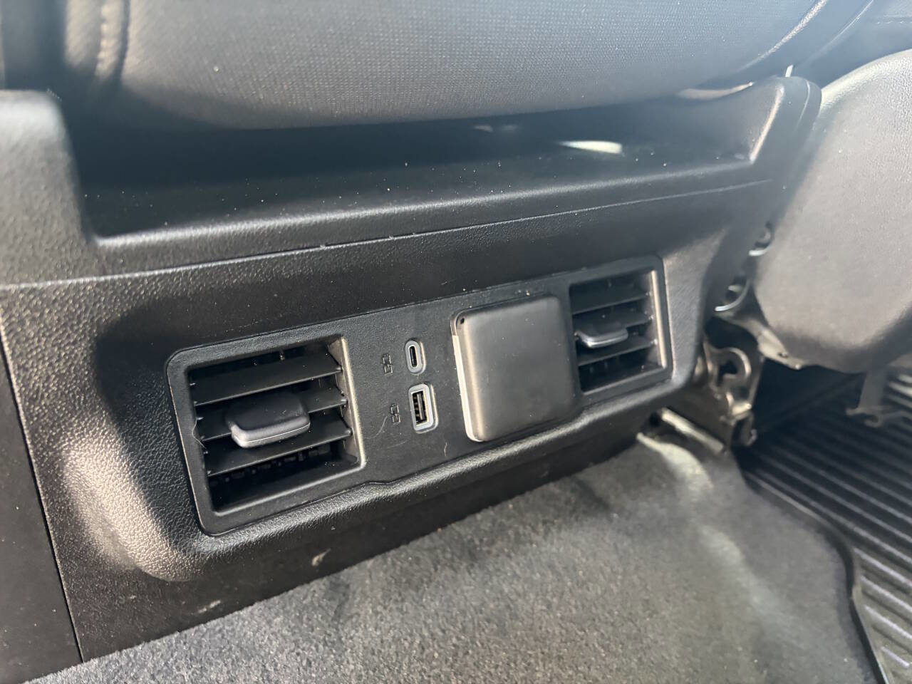 Used 2023 GMC Sierra 1500 SLE w/ X31 Off-Road Package image 23