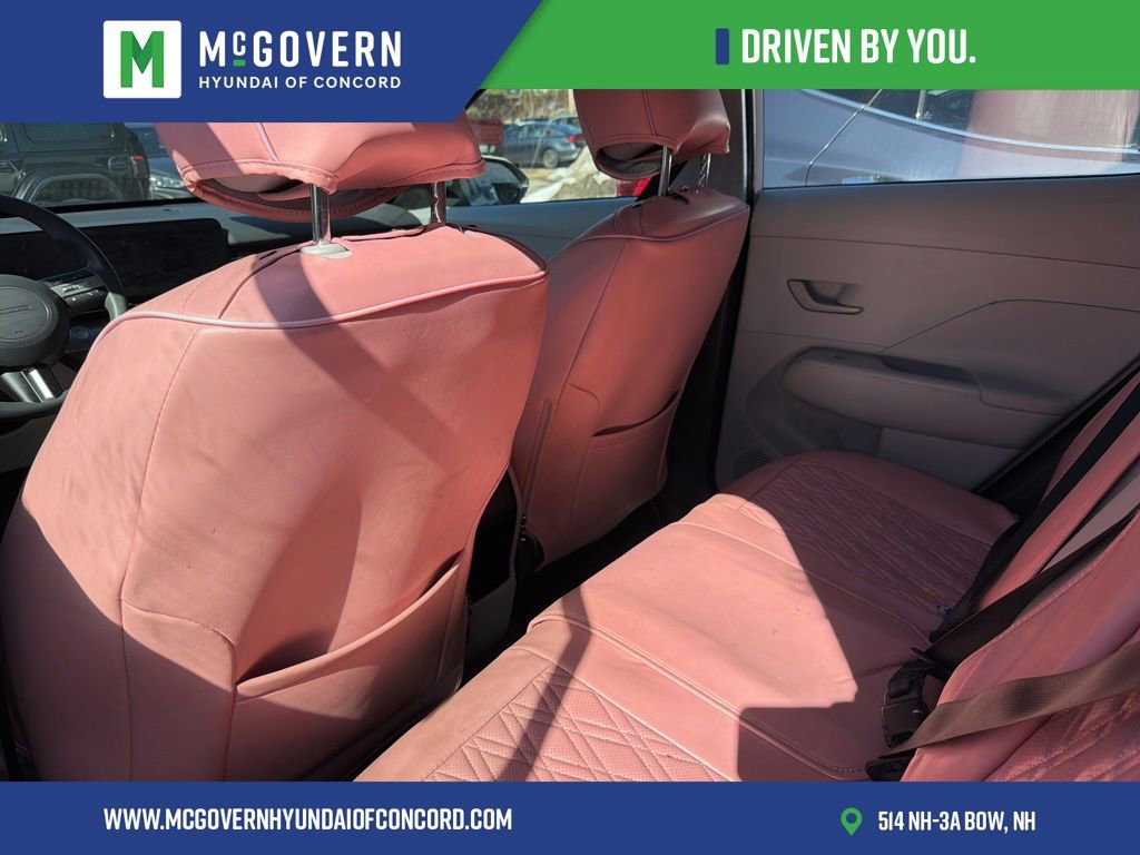 Used 2024 Hyundai Kona SE image 8