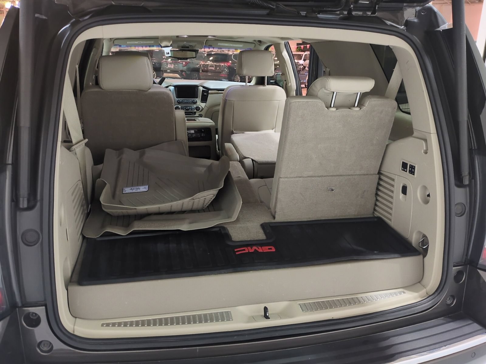 Used 2019 GMC Yukon Denali w/ Open Road Package AWD/4WD image 13