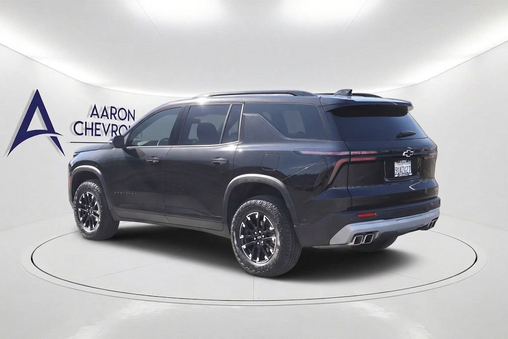 Used 2025 Chevrolet Traverse Z71 w/ Driver Confidence Package AWD/4WD image 7