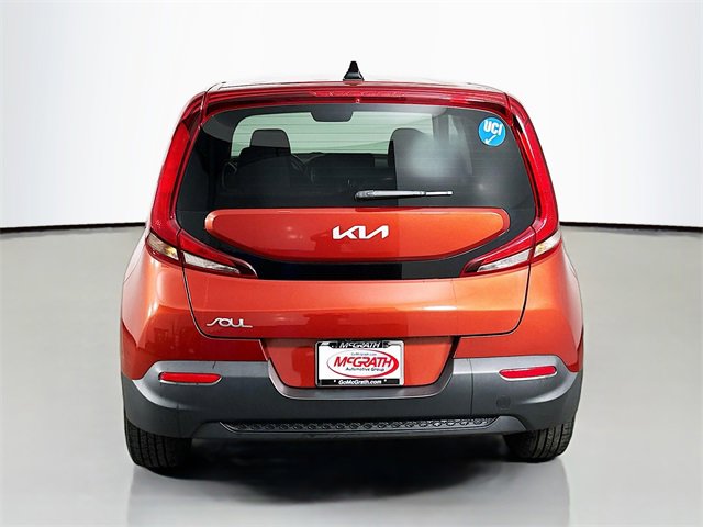 Used 2022 Kia Soul LX image 14