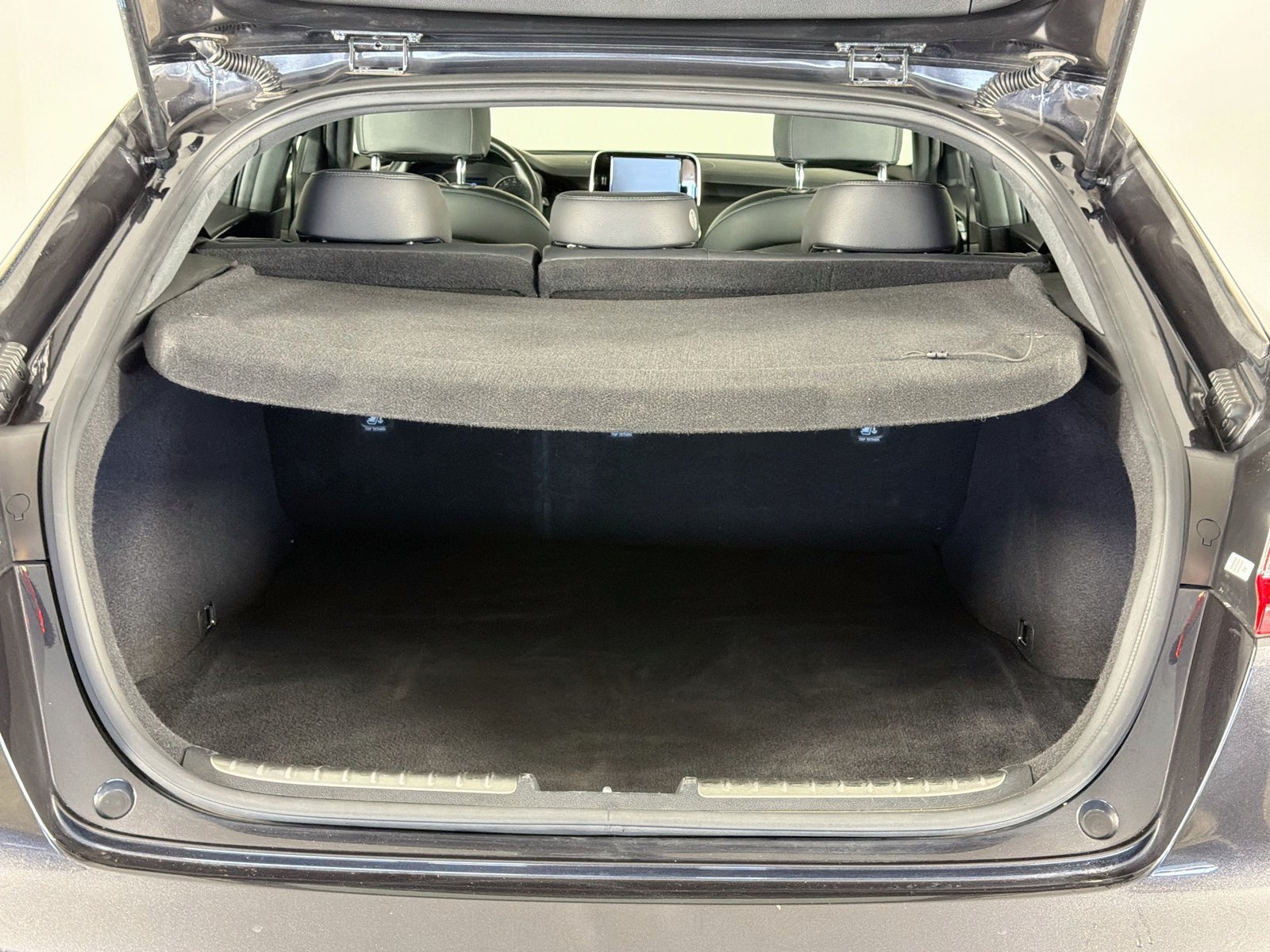 Used 2020 Kia Stinger GT-Line RWD image 24