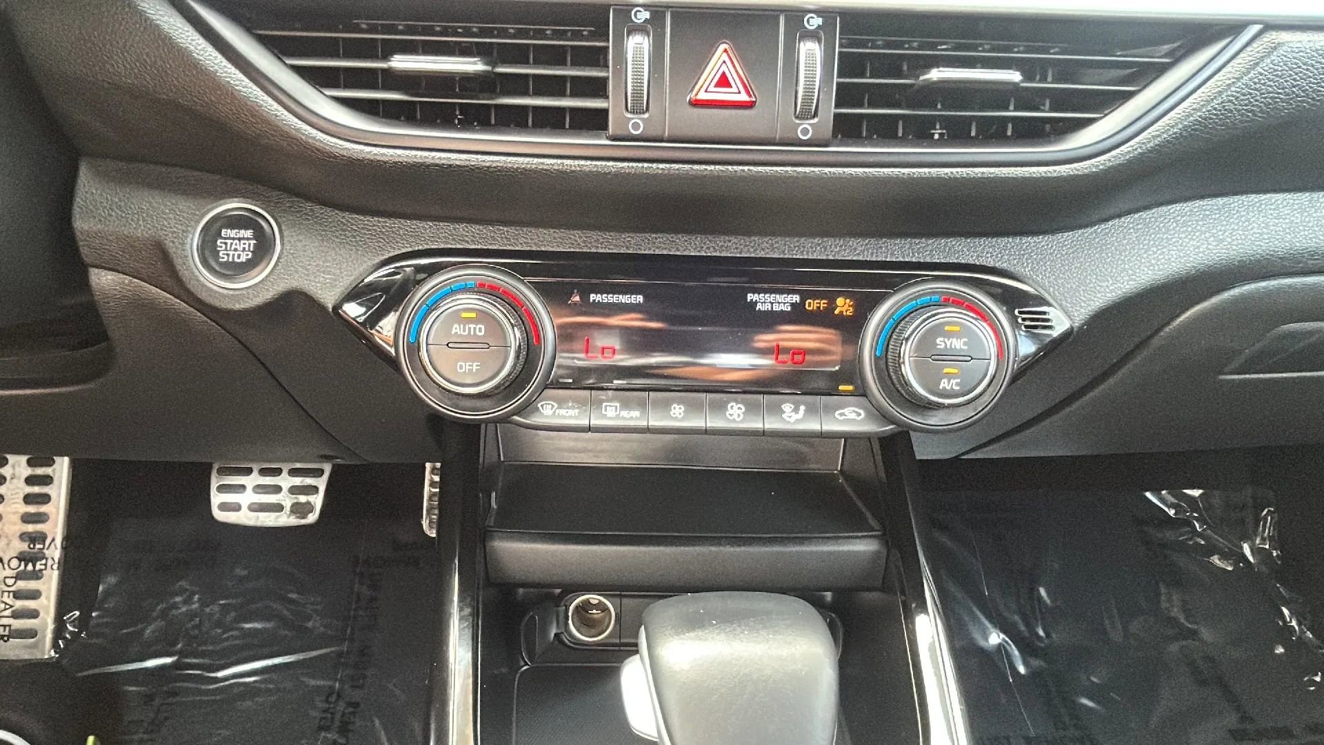 Used 2023 Kia Forte GT-Line w/ GT-Line Technology Package image 23