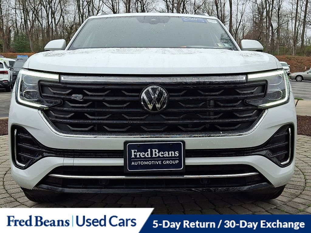 Certified 2024 Volkswagen Atlas Cross Sport SEL R-Line image 2