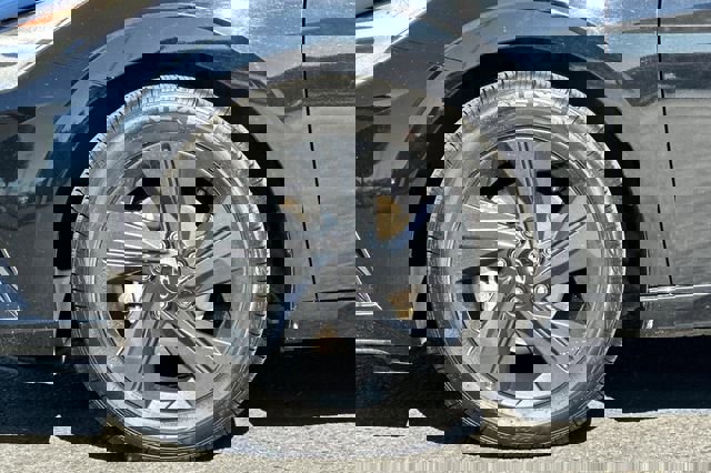 Used 2023 Hyundai Elantra SEL image 28