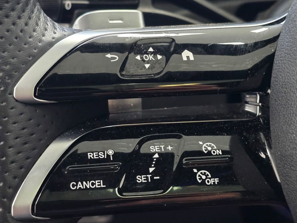 Used 2024 Mercedes-Benz C 300 4MATIC Sedan image 42