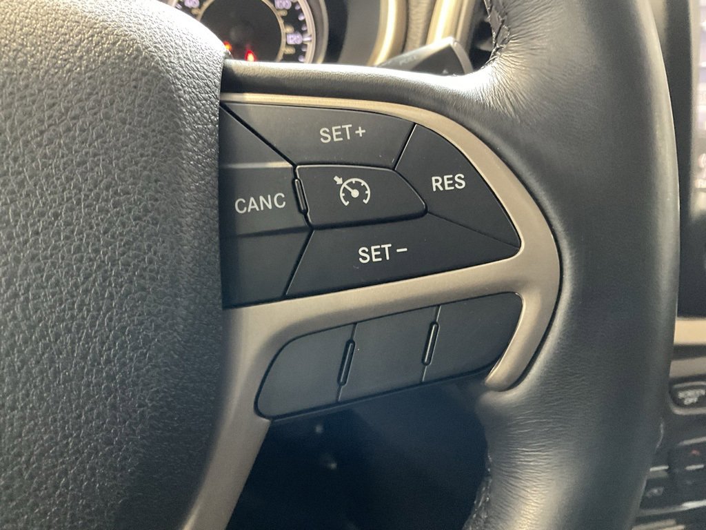 Used 2015 Jeep Cherokee Limited w/ Trailer Tow Group image 13