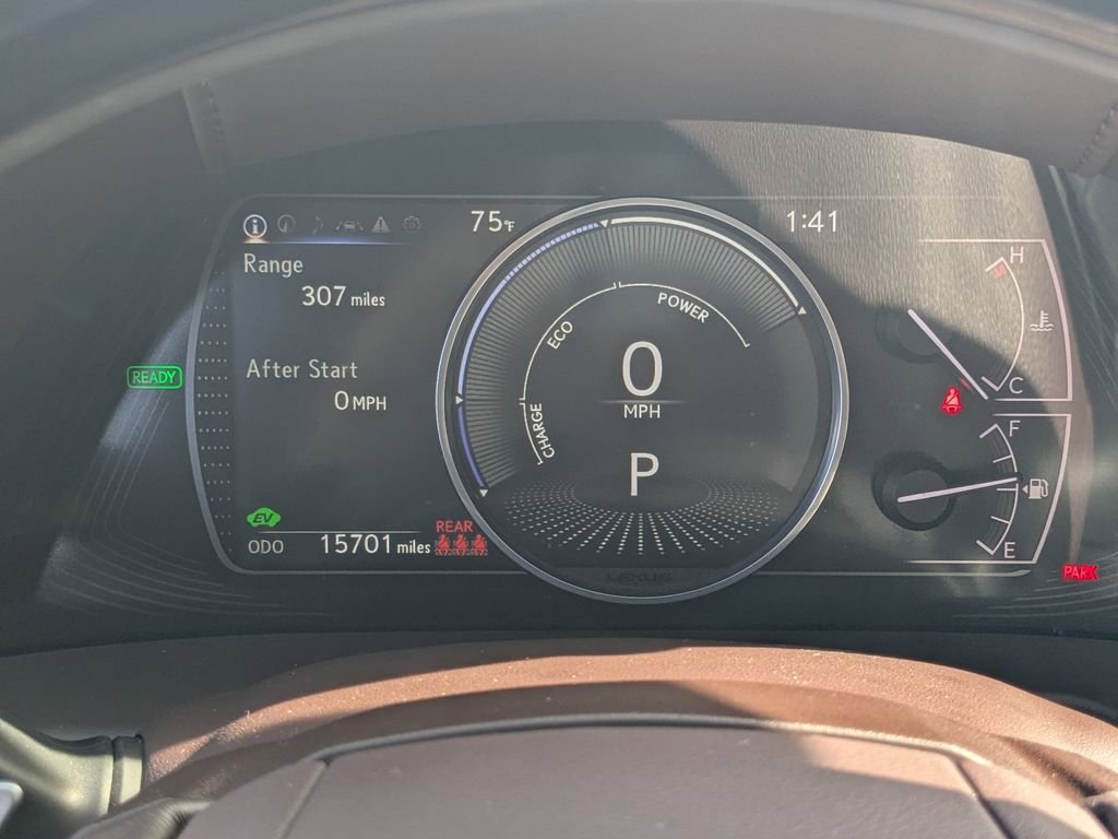 Used 2021 Lexus ES 300h Ultra Luxury image 16