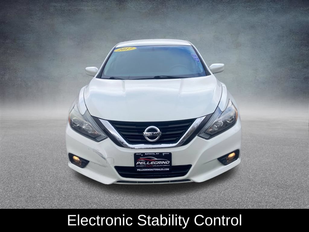 Used 2017 Nissan Altima 2.5 SR FWD image 10