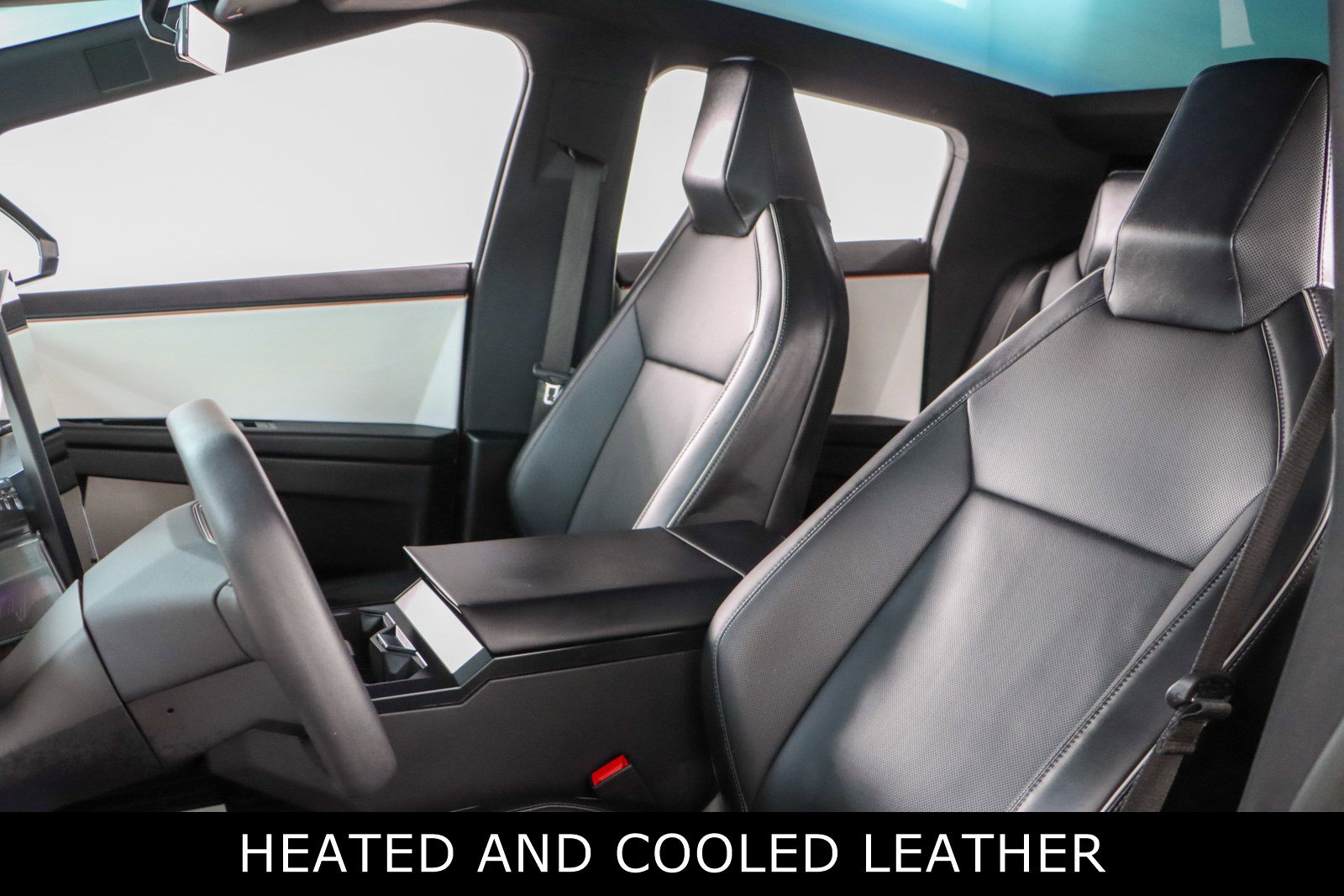 Used 2024 Tesla Cybertruck AWD Crew Cab image 21